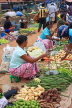 SRI LANKA, Negombo, market, fruit and vegetable market, vendor with scales, SLK2699JPL