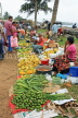 SRI LANKA, Negombo, market, fruit and vegetable market, vendors and shoppers, SLK2680JPL
