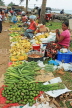 SRI LANKA, Negombo, market scene, fruit and vegetable market, SLK2681JPL