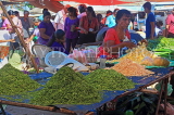 SRI LANKA, Negombo, market scene, fruit and vegetable market, SLK6143JPL