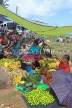 SRI LANKA, Negombo, market scene, fruit and vegetable market, SLK6147JPL