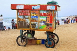 SRI LANKA, Negombo, snacks vendor on beach, SLK2518JPL