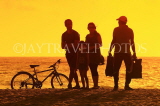SRI LANKA, Negombo, sunset, sea, people and bicycle on beach, SLK6043JPL