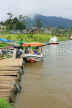 SRI LANKA, Nuwara Eliya, Gregory Lake, Lake Park and pleasure boats for hire, SLK4413JPL