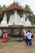 SRI LANKA, Pilimathalawa (nr Kandy), Gadaladeniya Temple, Stupa, SLK4095JPL