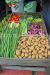 SRI LANKA, Pussellawa, town centre, shop stall with vegetables on display, SLK4224JPL