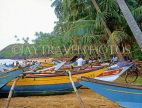 SRI LANKA, south coast, Ambalangoda, fishermen hauling in nets, SLK1601JPL