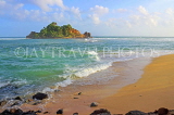 SRI LANKA, south coast, Weligama area, beach and small island, SLK4803JPL
