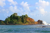 SRI LANKA, south coast, Weligama area, coastal view and and small island, SLK4809JPL