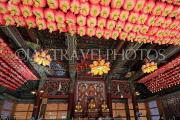 South Korea, SEOUL, Bongeunsa Temple, Daewoongjeon Hall, interior decorative ceiling, SK853JPL