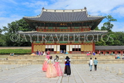 South Korea, SEOUL, Changdeokgung Palace, Injeongjeon (Throne Hall), visitor in Hanbok attire, SK192JPL