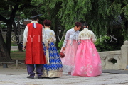 South Korea, SEOUL, Changdeokgung Palace, visitors in Hanbok attire, SK245PL