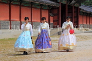 South Korea, SEOUL, Changdeokgung Palace, visitors in colourful Hanbok attire, SK215JPL