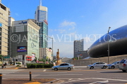 South Korea, SEOUL, Dongdaemun Design Plaza (right), and street scene, SK534JPL