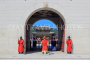 South Korea, SEOUL, Gyeongbokgung Palace, Sumunjang (Royal Guard) Changing Ceremony, SK482JPL