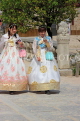 South Korea, SEOUL, Gyeongbokgung Palace, visitors in Hanbok attire, SK376JPL