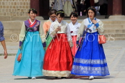 South Korea, SEOUL, Gyeongbokgung Palace, visitors in colourful Hanbok attire, SK372JPL