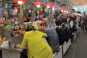 South Korea, SEOUL, Jongno-gu area, Gwangjang Market, food stalls, SK1139JPL