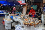 South Korea, SEOUL, Namdaemun Market, fish market, SK1162JPL