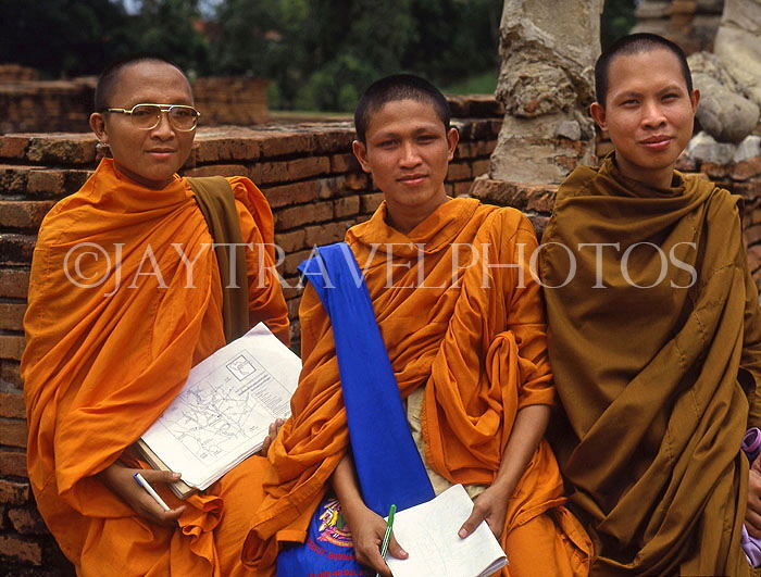 THAILAND, Ayuthaya, Buddhist monks, posing, THA155JPL