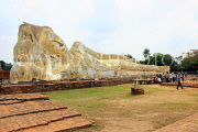 THAILAND, Ayutthaya, Wat Lokaya Sutha, reclining Buddha (Phra Buddha Sai Yat), THA2704JPL