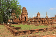 THAILAND, Ayutthaya, Wat Phra Mahathat complex ruins, THA2636JPL
