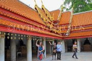 THAILAND, Bangkok, WAT BENCHAMABOPHIT, courtyard and cloisters, THA3062JPL