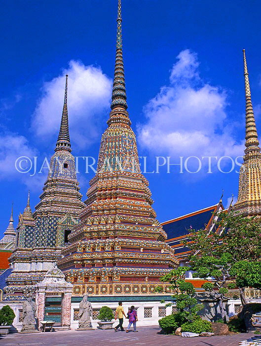 THAILAND, Bangkok, WAT PHO, Phra Maha Chedis, THA750JPL