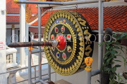 THAILAND, Bangkok, WAT SAKET (Golden Mount Temple), large gong, striking, THA3344JPL
