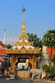 THAILAND, Bangkok, Wat Chana Songkhram, temple site shrine, THA3013JPL