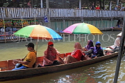 THAILAND, Damnoen Saduak (Floating Market), tourists on boat ride, THA2963JPL