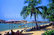 THAILAND, Pattaya, beach with sunshades and coconut trees, THA877JPL