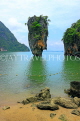 THAILAND, Phang Nga Bay, Khao Phing Kan (James Bond Island), Ko Ta Pu islet, THA4295JPL