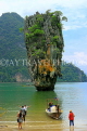 THAILAND, Phang Nga Bay, Khao Phing Kan (James Bond Island), Ko Ta Pu islet, tourists, THA4311JPL