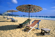THAILAND, Phuket, Karon Beach, deckchairs and parasols, THA1650JPL