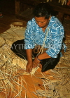 TONGA, Nukualofa, Mat weaving with Pandanas leaves, TON156JPL