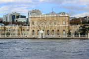TURKEY, Istanbul, New City, Dolmabahce Palace, view from the Bosphorus, TUR1432JPL