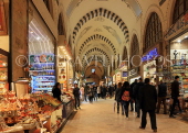 TURKEY, Istanbul, Spice Bazaar (Egyptian Bazaar), TUR1299JPL