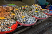 TURKEY, Istanbul, Spice Bazaar (Egyptian Bazaar), outdoor market, fish market, TUR1396JPL