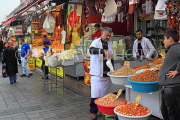 TURKEY, Istanbul, Spice Bazaar (Egyptian Bazaar), outdoor market shops, TUR1384JPL