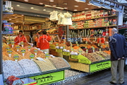 TURKEY, Istanbul, Spice Bazaar (Egyptian Bazaar), outdoor market shops, TUR1398JPL