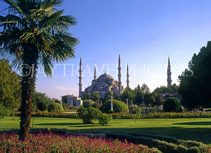 TURKEY, Istanbul, Sultan Ahmet Mosque (Blue Mosque), TUR115JPL