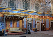 TURKEY, Istanbul, Topkapi Palace, The Harem, Imperial Hall, with Sultan's throne, TUR1033PL
