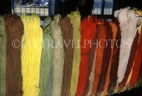 TURKEY, carpet weaving, wool coloured in natural dyes, TUR639JPL