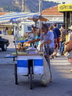 TURKEY, food vendor selling roasted sweet corn, TUR177JPL