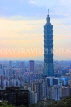 Taiwan, TAIPEI, Elephant Mountain, Taipei 101 building and city view at dusk, TAW446JPL