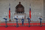 Taiwan, TAIPEI, Liberty Square, Chiang Kai-shek Memorial Hall, changing of the guard, TAW837JPL