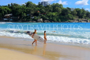 Thailand, PHUKET, Kata Beach, surfer with his surfboard, THA37891PL