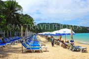 Thailand, PHUKET, Patong Beach, sunbeds and sunshades, THA4047JPL