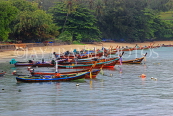 Thailand, PHUKET, Rawai, fishing village, beach and fishing boats, THA3983JPL